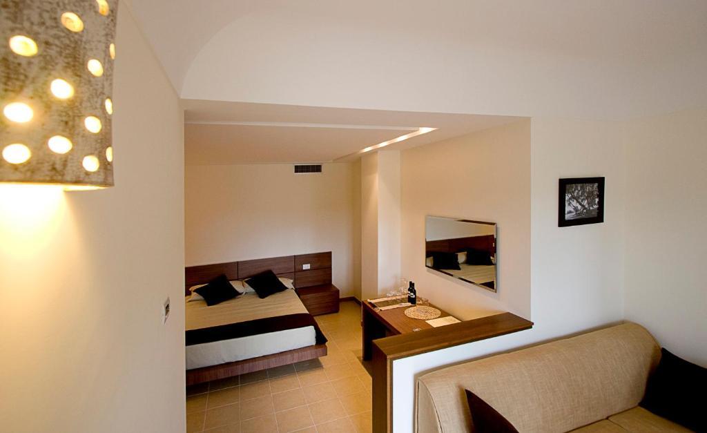 بيسْكيتْشّي B&B Zia Ni الغرفة الصورة